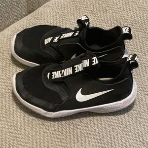 Unisex Nikes size 12 kids